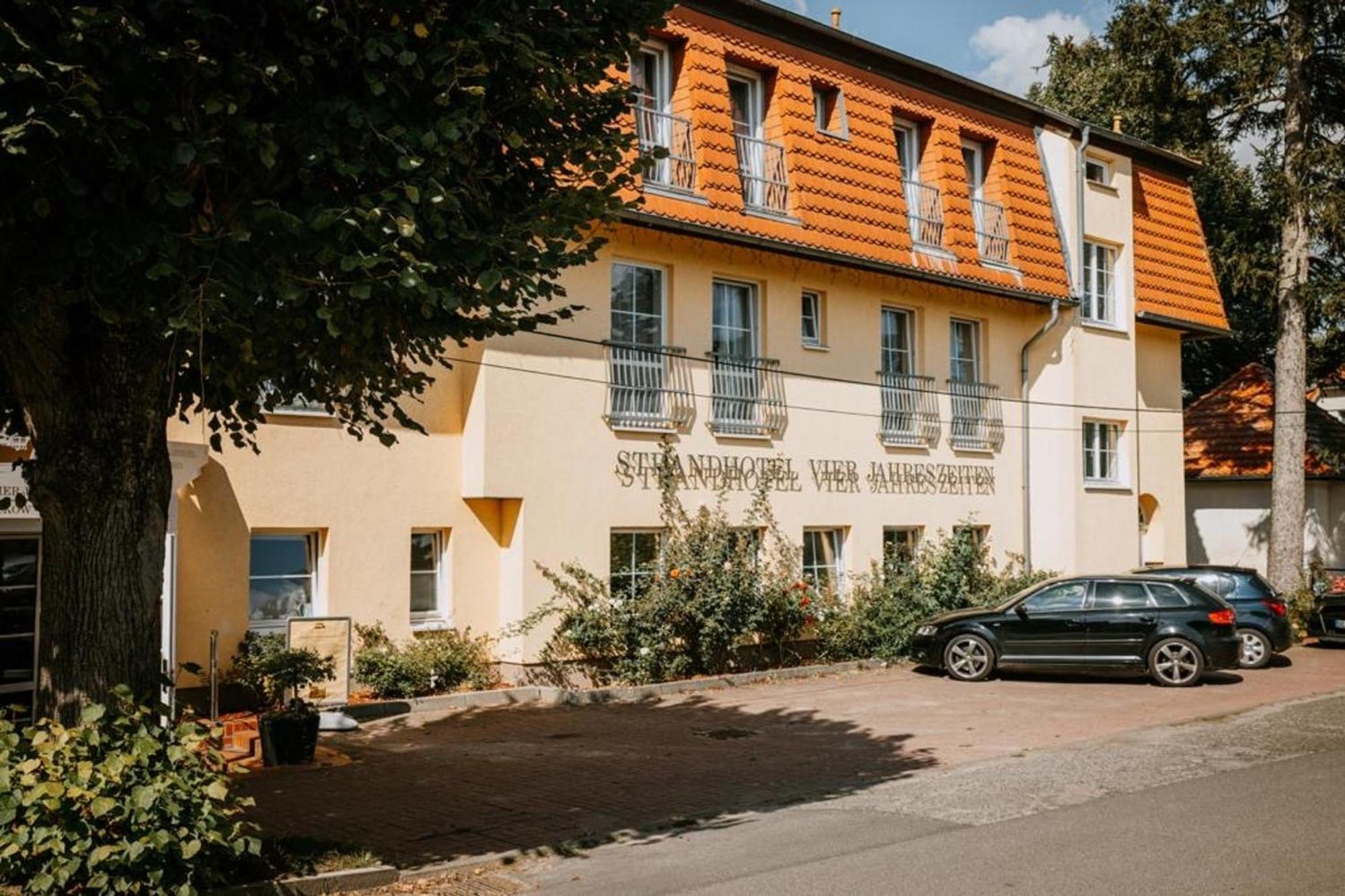 Strandhotel Vier Jahreszeiten Букков Экстерьер фото